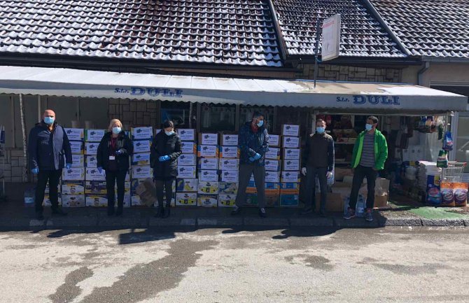 Udruženje EURO Gusinje iz Njujorka podjelilo 144 paketa u zavičaju