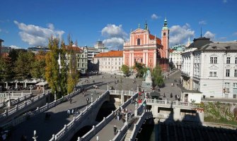 Slovenija: Od ponedjeljka se postepeno otvaraju prodavnice