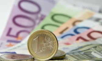 Apsolutni prioritet redovne plate, penzije...