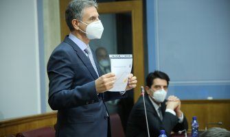 Mugoša poručio građanima: Ako se ne budete pridržavali ograničenja, vratićemo ranije mjere