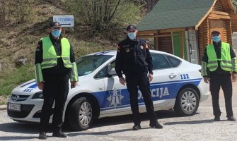 Zbog kršenja mjera policija u Pljevljima procesuirala 42 lica, na Žabljaku 20