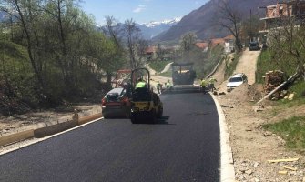 Plav: Danas počelo asfaltiranje Prnjavorske ulice, biće gotova do kraja sedmice