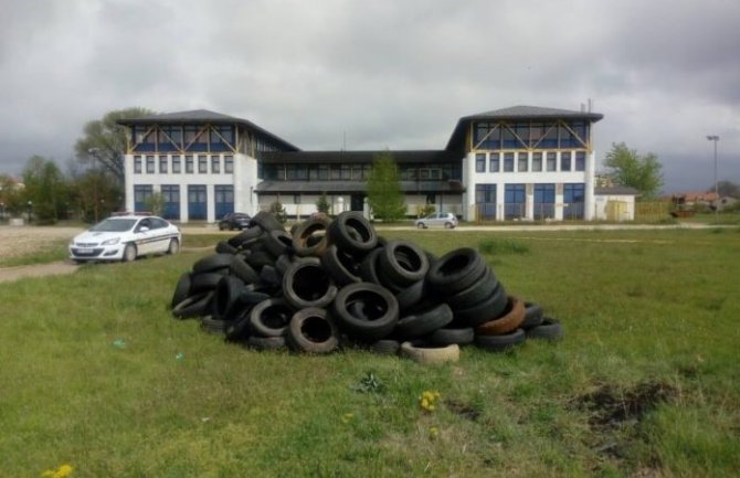 Spriječeno paljenje deponije guma, na osnovu video nadzora pokušaće da otkriju počinioce