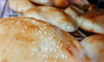 Gusinje: Besplatni ramazanski somuni za sve građane zahvaljujući dijaspori