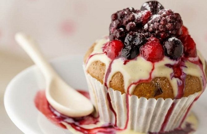 Mafini sa šumskim voćem 