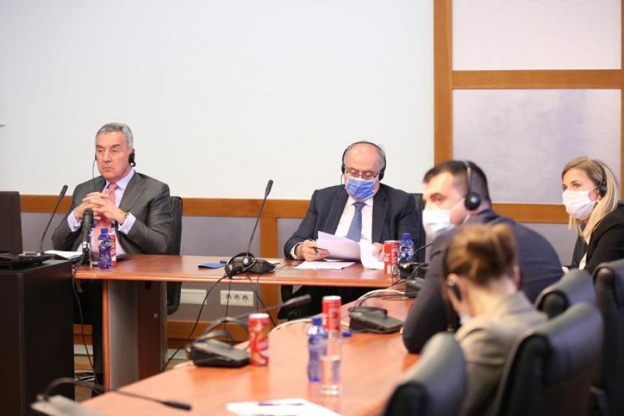 723eba7bc9eb43b298f771a7f7ac1d95