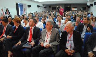 Demokrate Kolašin: Smanjiti plate funkcionerima