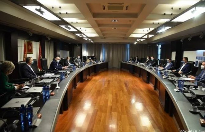 Od sjutra dozvoljeni vjerski obredi, kao i saobraćaj unutar regiona: Zabrana okupljanja ostaje na snazi