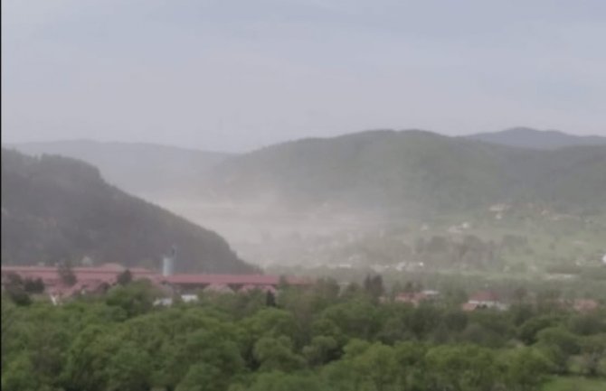 Pljevlja: Velika količina prašine prekriva grad, nadležni tvrde da je sve u najboljem redu