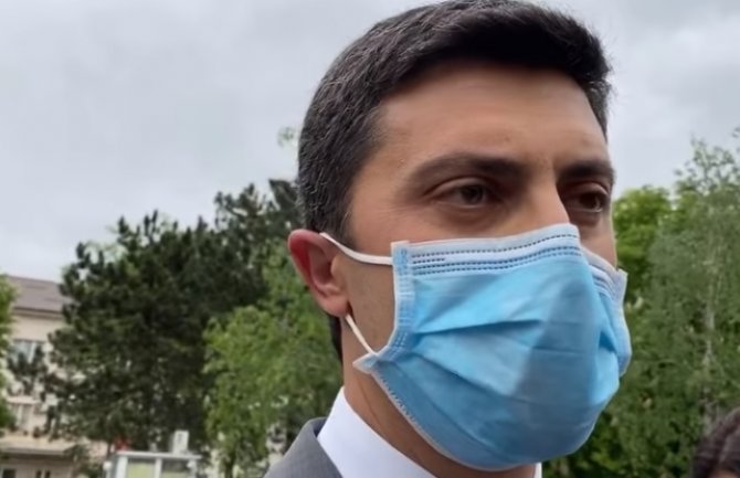 Advokat Kostić: Očekujem da nakon isteka 72 sata vladika Joanikije i sveštenici budu pušteni na slobodu