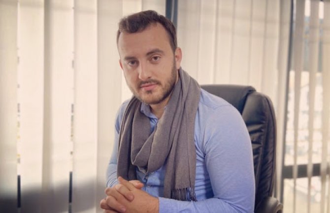 Potparol Opštine Tuzi tvrdi da mu je Đeljošaj zabranio ulazak u zgradu