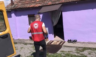 Crveni krst uručio pomoć za 1.000 socijalno ugroženih porodica širom Crne Gore