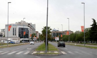 U susret Danu nezavisnosti Podgorica ukrašena državnim zastavama