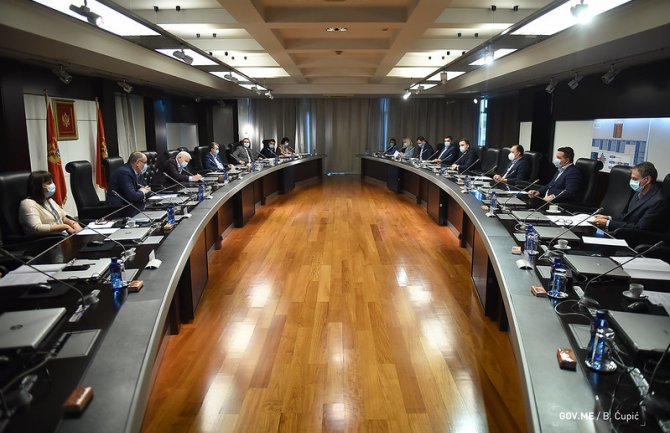 Ukida se zabrana okupljanja u stanovima, sportskih aktivnosti...