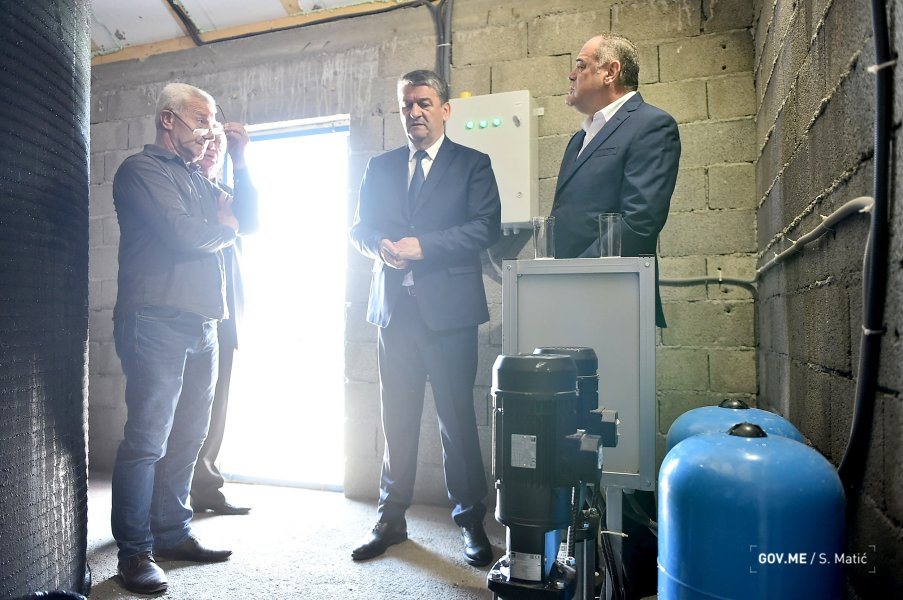 49915523066f5a0ae803ao