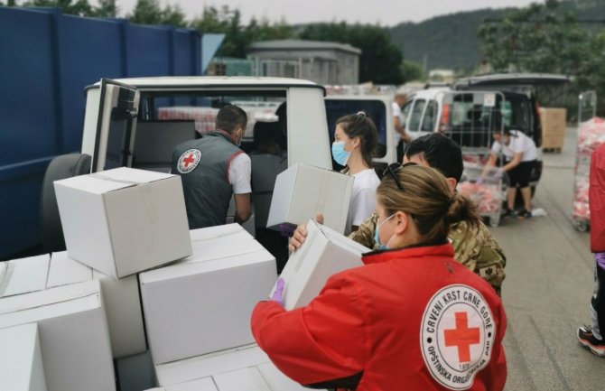 Crveni krst tokom pandemije koronavirusa pomogao preko 35.000 porodica