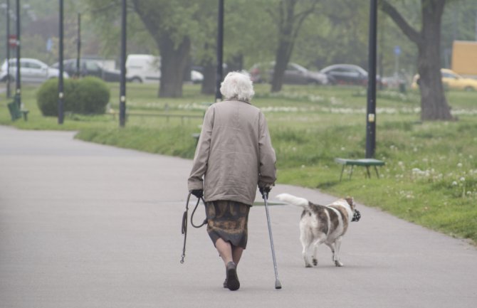 Osamdesetjednogodišnja penzionerka uhapšena, pronašli joj heroin u torbici oko vrata