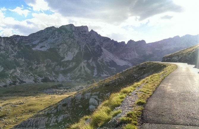 Za stabilizacija kosina na putu prema Savinom kuku oko 95  hiljada eura