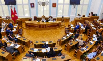 Dug Cetinja manji za skoro milion eura