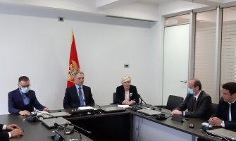 Specijalnim bolnicama Risan i Dobrota, kao i Domu zdravlja Tivat preko milion eura 