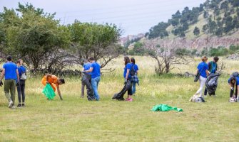 Prikupljeno više od 30 kesa otpada na Duklji i sastavcima rijeka Zete i Morače