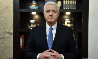 Marković: Predložili smo Amfilohiju obustavu primjene Zakona, a on pozvao na litije