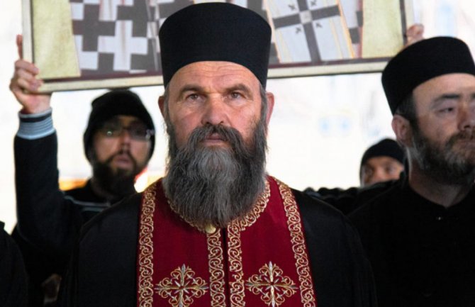 Mitropolija: Privođenje sveštenika Mitrovića novi udar na SPC