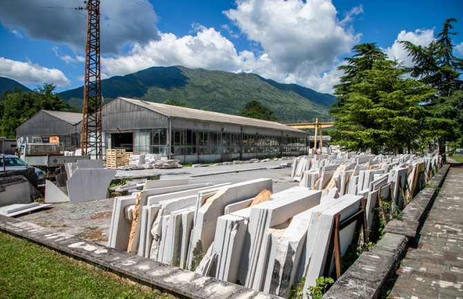 Potpisan Ugovor o koncesiji kamena „Maljat“, mogućnosti za povećanje broja zaposlenih i dodatne prihode