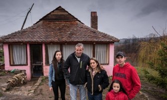 Šimunovići u kući živjeli sa 300 zmija: Nađene po zidovima, temeljima i tavanu