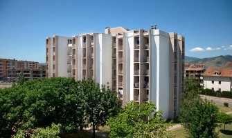 Ispituju da li su se studenti druge faze otrovali hranom u menzi