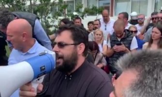 DPS: Carević dokazao da su litije sredstvo rušenja vlasti sa ulice