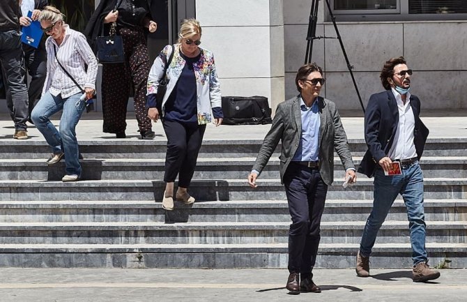 Dogovora o situaciji u Budvi ni u naznakama