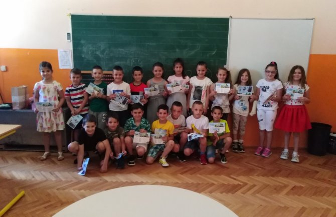 Osnovci dobili besplatne ulaznice za 5 nacionalnih parkova do kraja osnovnog školovanja