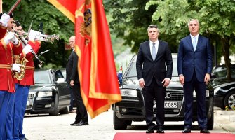 Đukanović dočekao Milanovića na Cetinju uz najviše državne počasti(VIDEO)