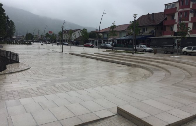 Završeni i posljednji radovi: Plav dobio novi trg (FOTO)
