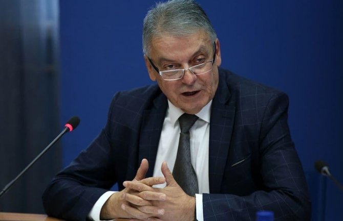 Čavor: Situacija u Budvi nastavak dešavanja ispred Skupštine 2015. godine, DF i Demokrate prednjače u napadima na policiju