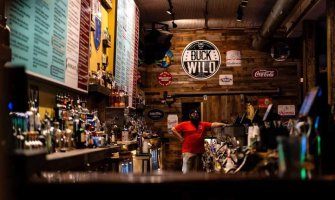 U Teksasu naloženo zatvaranje barova zbog širenja koronavirusa