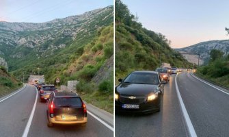 Prve saobraćajne kolone prema primorju