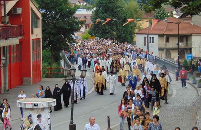 Više od 260 prosvetnih radnika iz Bijelog Polja potpisalo podršku Mitropoliji