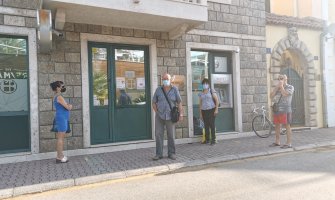 Tivat: Komunalna policija i Uprava za inspekcijske poslove  u pojačanoj kontroli primjene mjera 