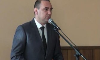 Nikolić: Na spiskovima samo pet odsto prosvjetara