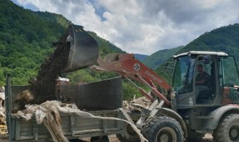Najčešći problem nelegalno deponovanje građevinskog otpada na Tari
