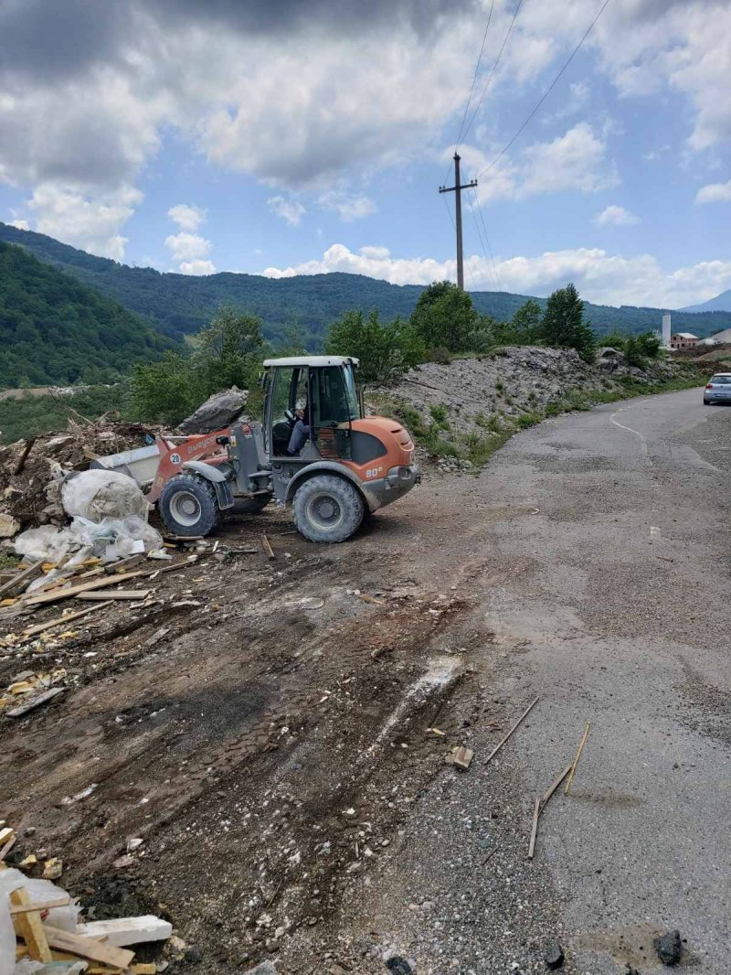 IMG69e0c6033e44df3ea1367dc120a72267V