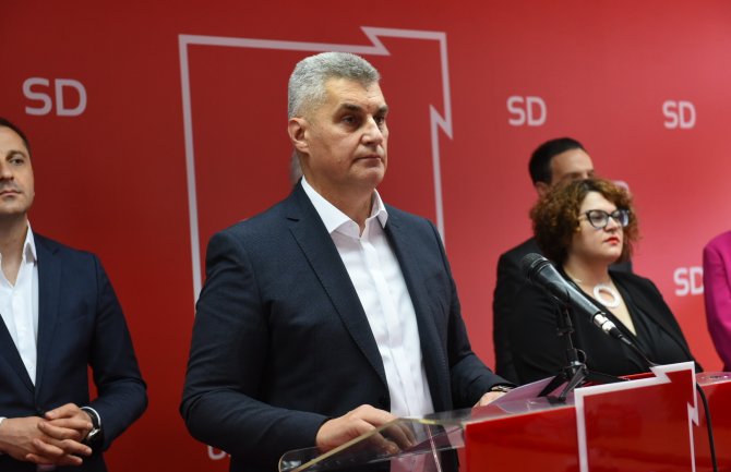 Brajović: Umjesto dijeljenja-okupljajmo