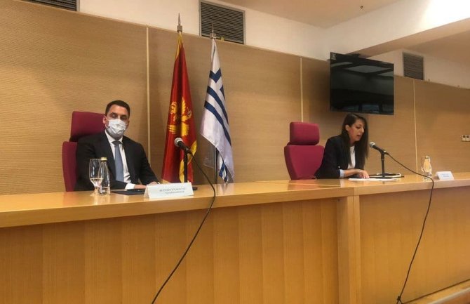 Vuković: Rizikujemo ponovno uvođenje drastičnih mjera