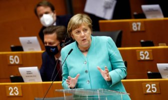 Merkel: Stremiti napretku za zemlje Zapadnog Balkana kojima treba dati perspektivu ulaska u EU