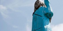 Statua Melanije Tramp zapaljena u Sloveniji