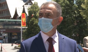 Hrapović u Pljevljima: Situacija ozbiljna, samo poštovanjem mjera možemo zaustaviti lokalnu transmisiju