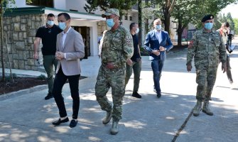 Bošković obišao dvije zgrade u Maslinama: Objekti za Logistički bataljon i Vojnu policiju gotovi prije roka