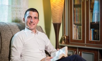 Bečić: Crna Gora se ni u najtežim danima nije kolebala oko toga šta su njene esencijalne vrijednosti